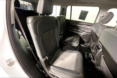 2022 Jeep Grand Cherokee L Laredo