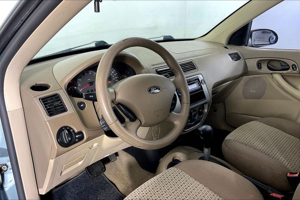 2005 Ford Focus ZX4 S