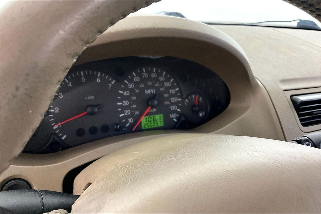 2005 Ford Focus ZX4 S