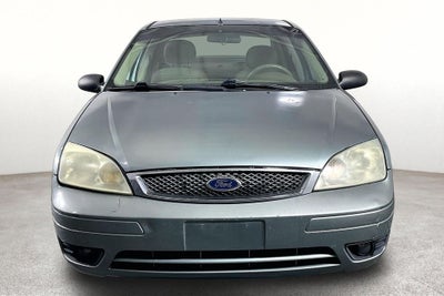 2005 Ford Focus ZX4 S