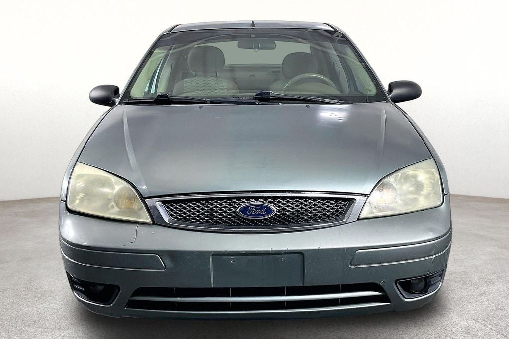 2005 Ford Focus ZX4 S