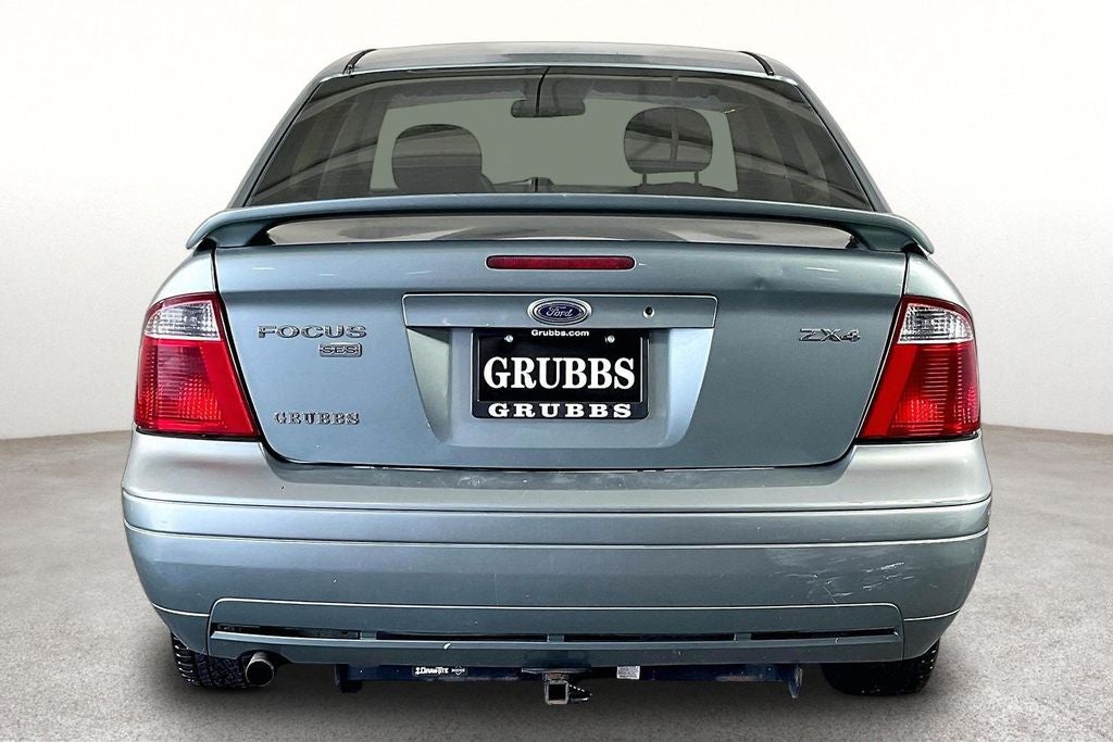 2005 Ford Focus ZX4 S