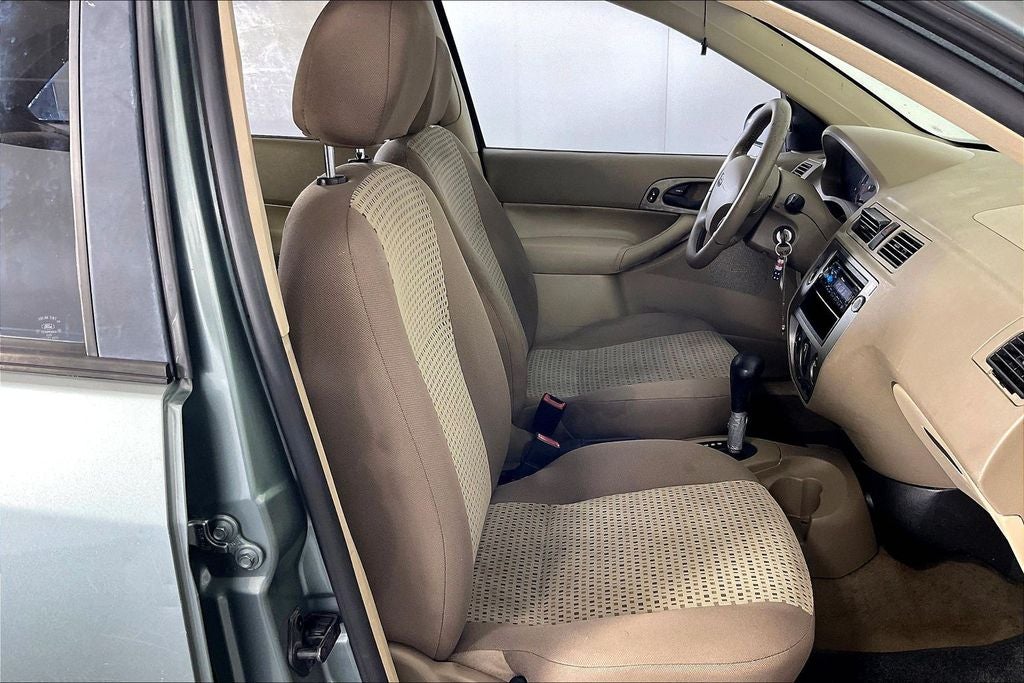 2005 Ford Focus ZX4 S