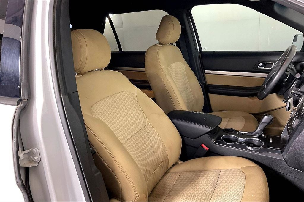 2017 Ford Explorer Base