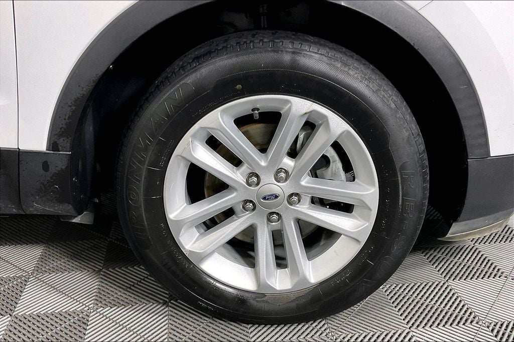 2017 Ford Explorer Base