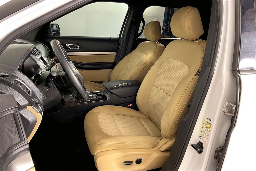 2017 Ford Explorer Base