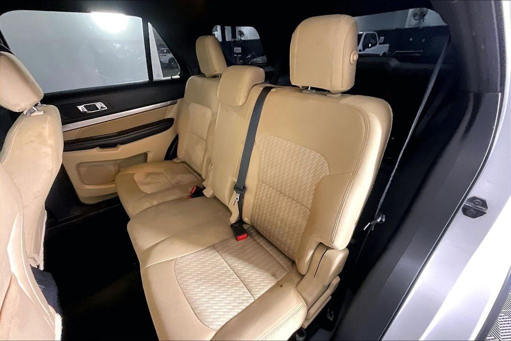 2017 Ford Explorer Base