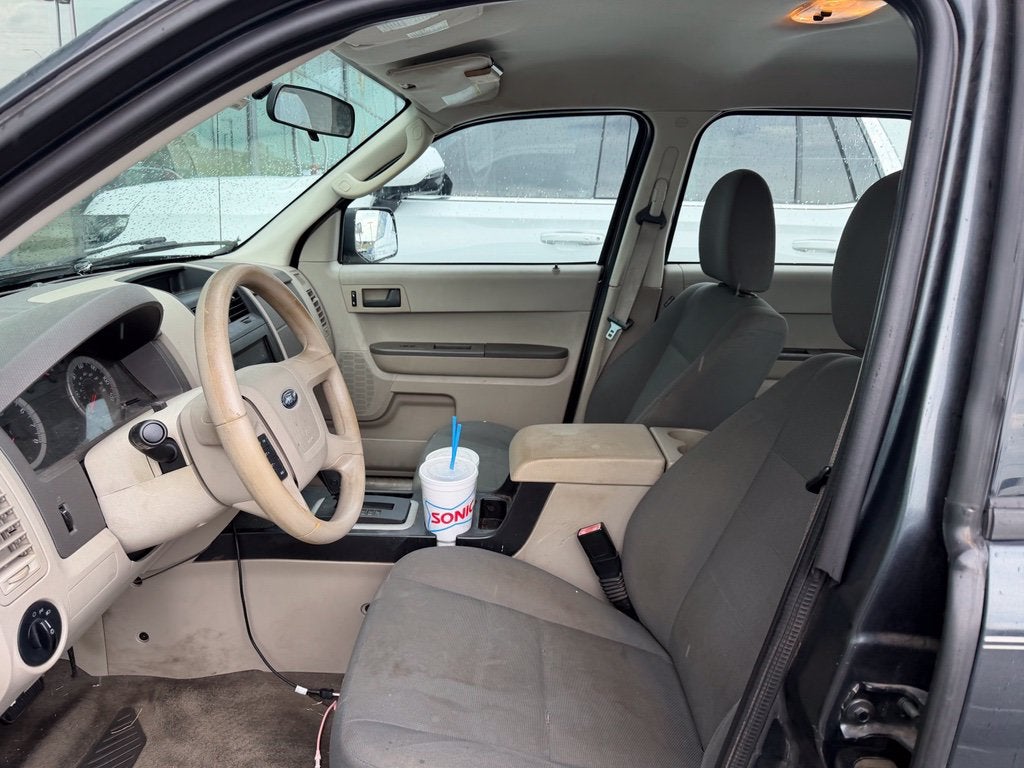 2009 Ford Escape XLS