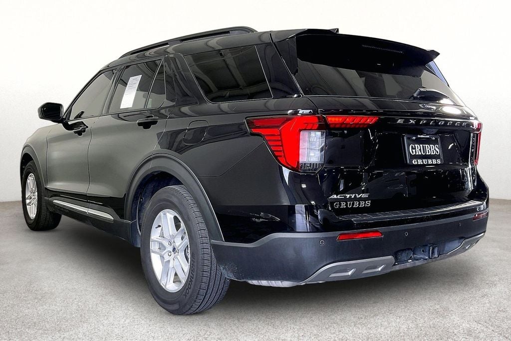 2025 Ford Explorer Active