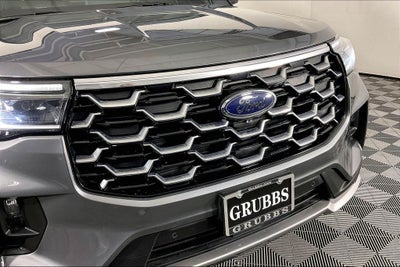 2025 Ford Explorer Platinum