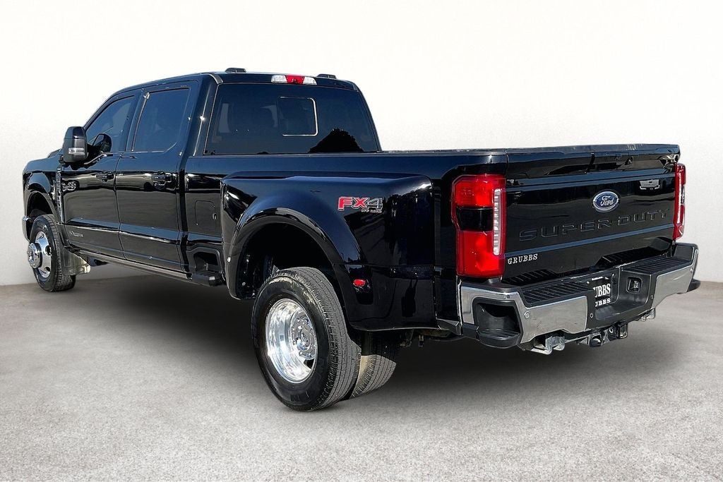 2025 Ford F-350SD Lariat DRW