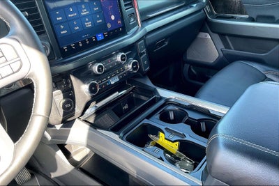2025 Ford F-350SD Lariat DRW