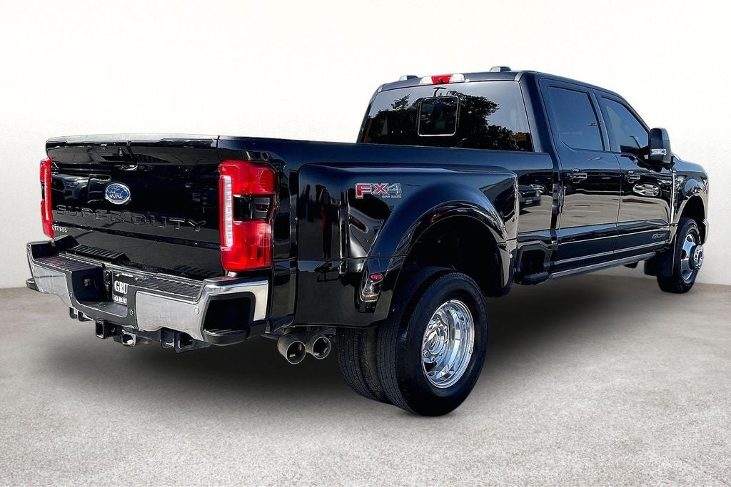 2025 Ford F-350SD Lariat DRW