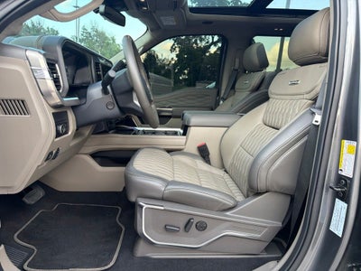 2025 Ford F-450SD Platinum DRW