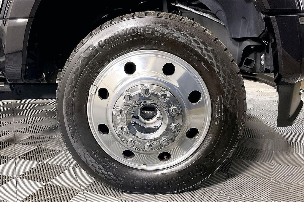 2025 Ford F-450SD Platinum DRW