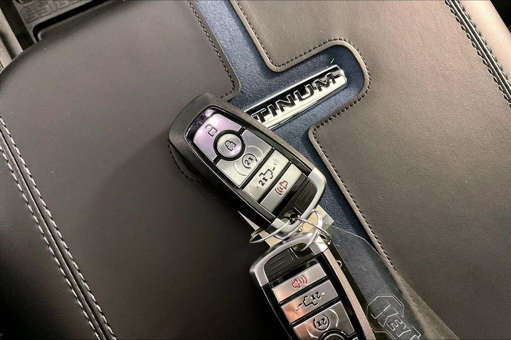 2025 Ford F-450SD Platinum DRW