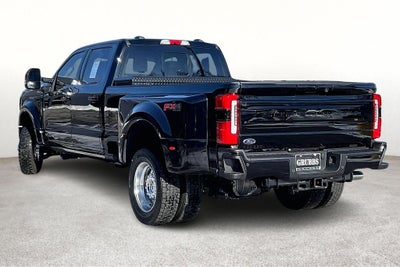2025 Ford F-450SD Platinum DRW