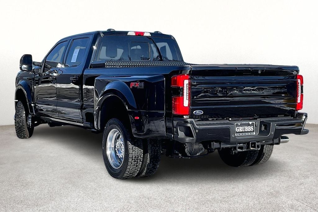 2025 Ford F-450SD Platinum DRW