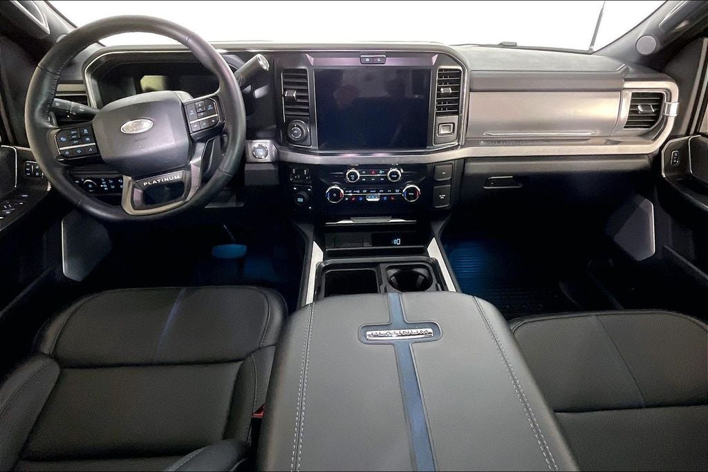 2025 Ford F-450SD Platinum DRW