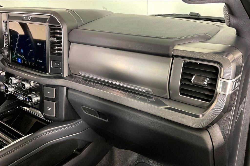 2025 Ford F-450SD Platinum DRW