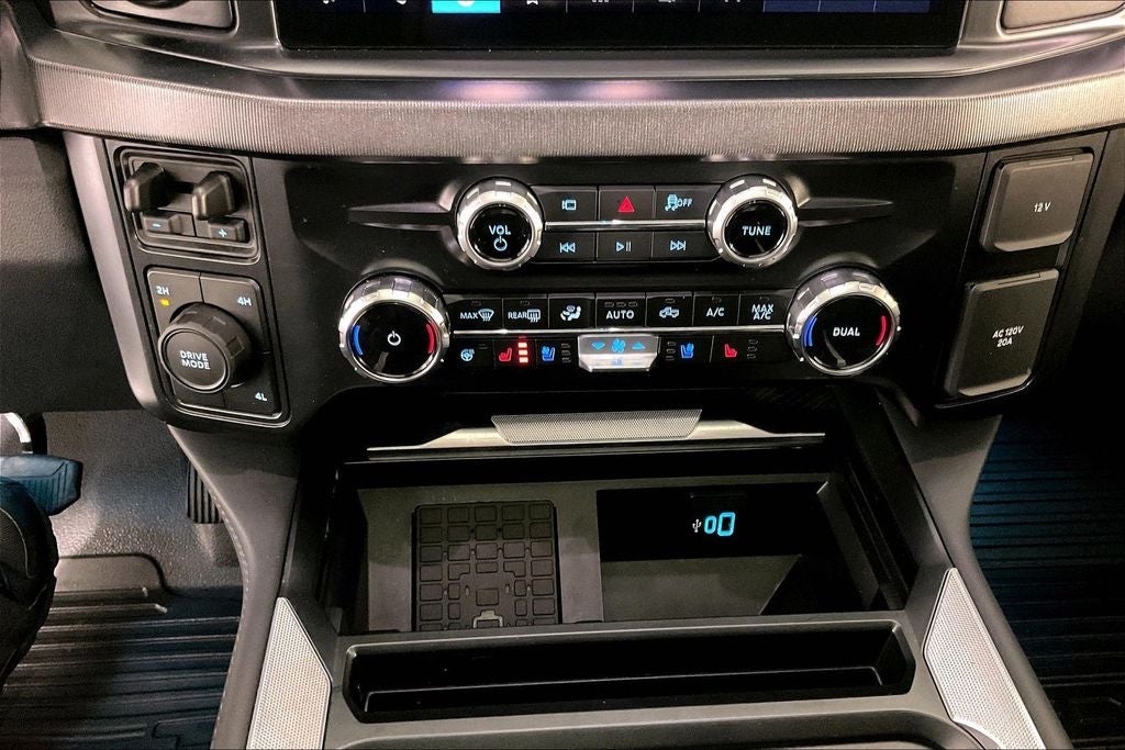 2025 Ford F-450SD Platinum DRW