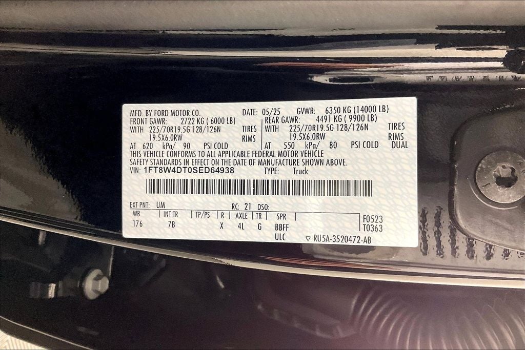 2025 Ford F-450SD Platinum DRW