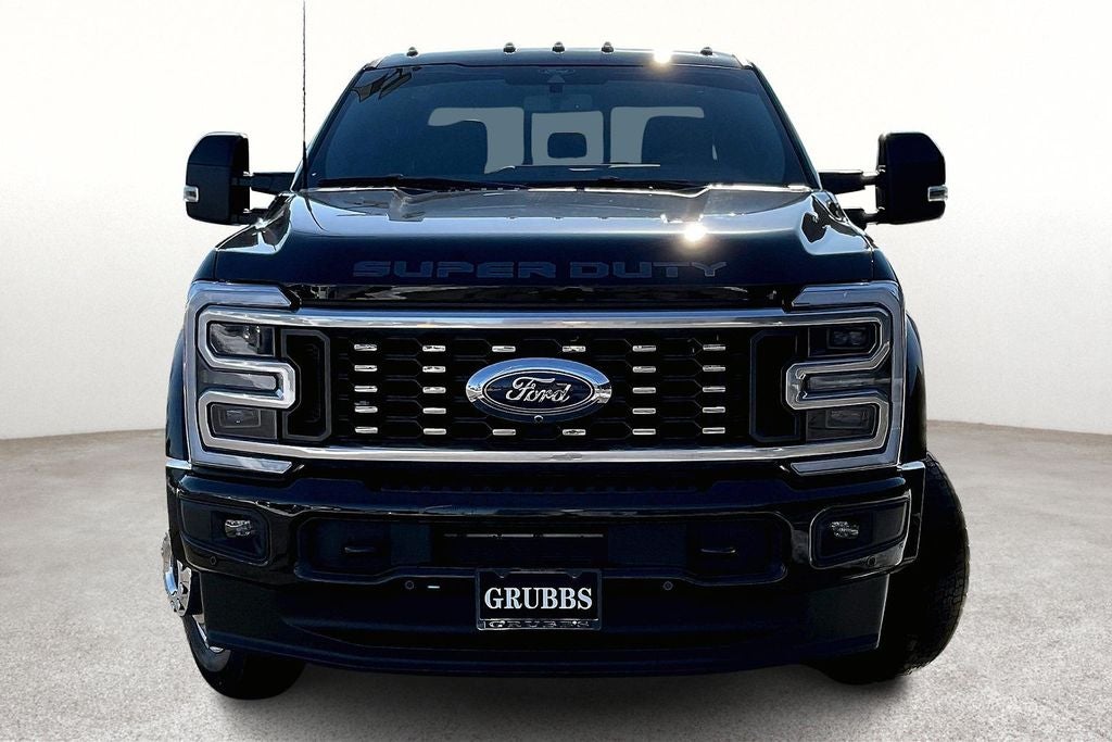 2025 Ford F-450SD Platinum DRW