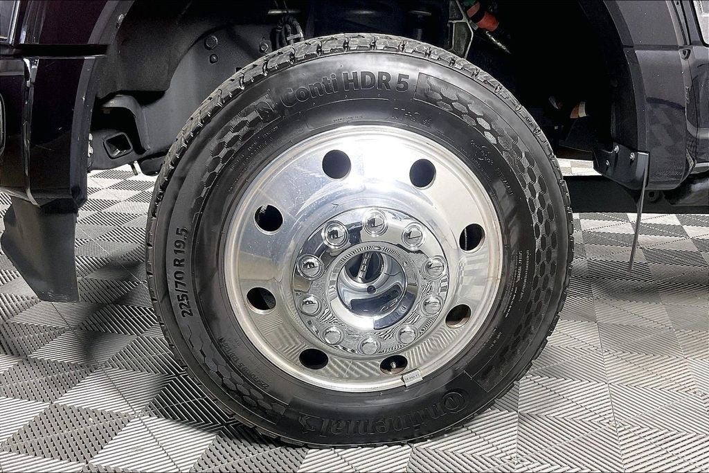 2025 Ford F-450SD Platinum DRW