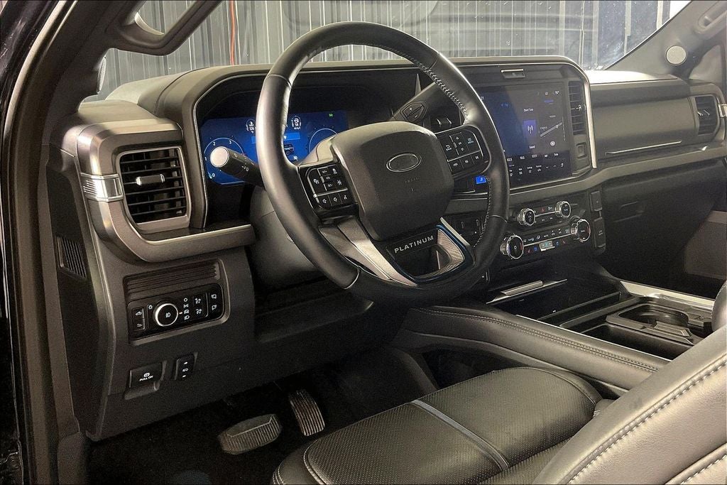 2025 Ford F-450SD Platinum DRW