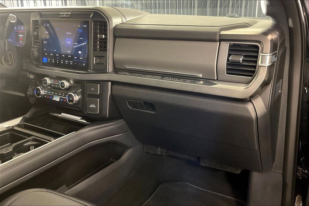 2025 Ford F-450SD Platinum DRW