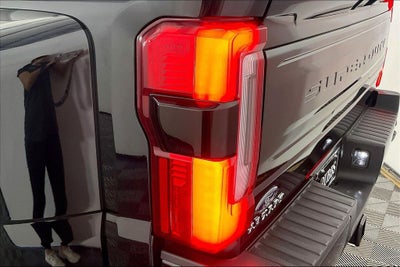2025 Ford F-450SD Platinum DRW