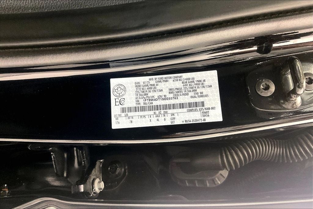 2025 Ford F-450SD Platinum DRW