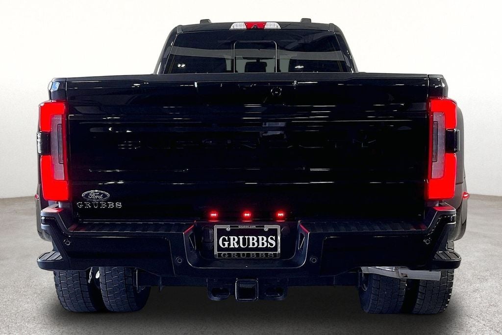 2025 Ford F-450SD Platinum DRW