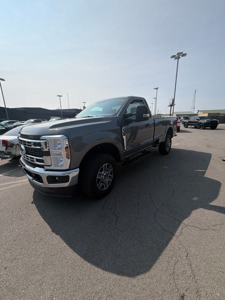 2025 Ford F-350SD XLT