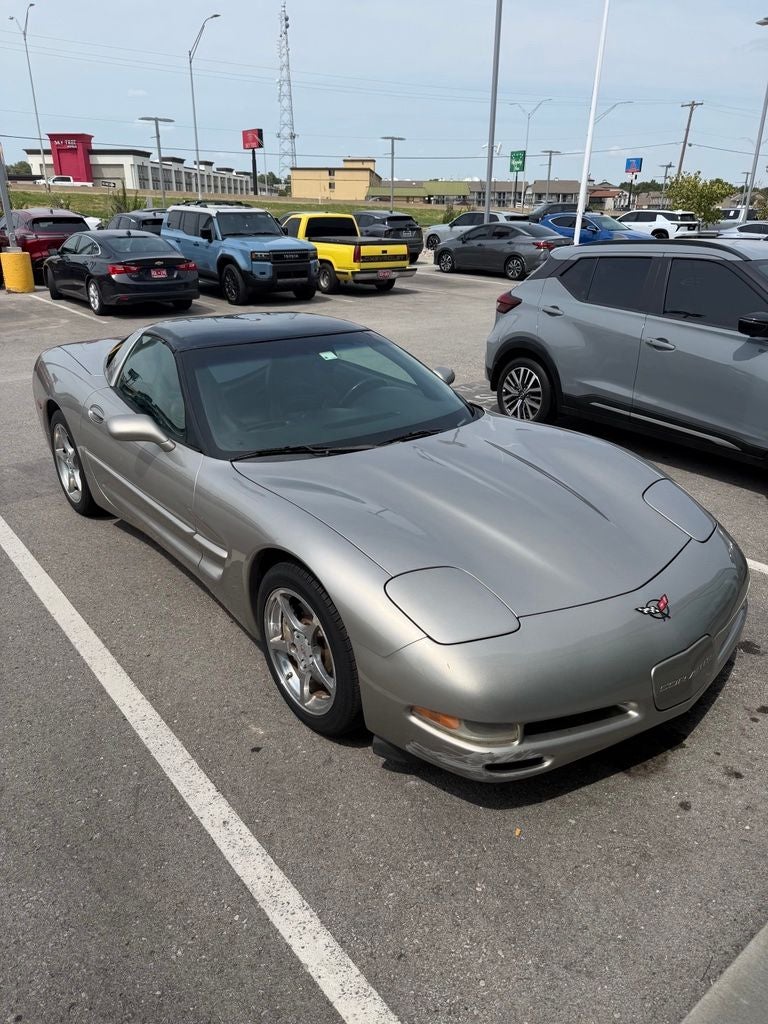 2000 Chevrolet Corvette Base
