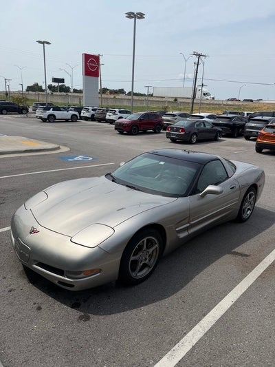 2000 Chevrolet Corvette Base