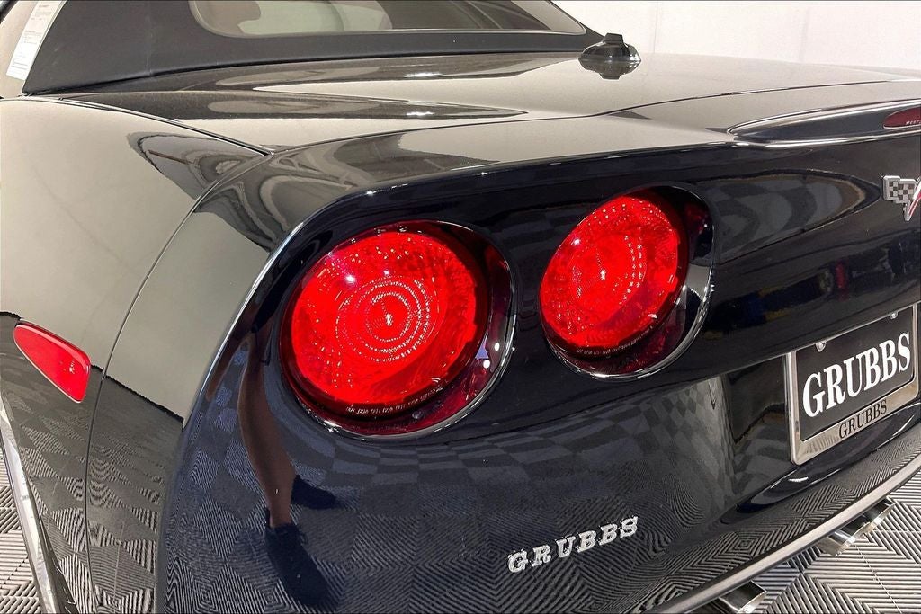 2005 Chevrolet Corvette Base