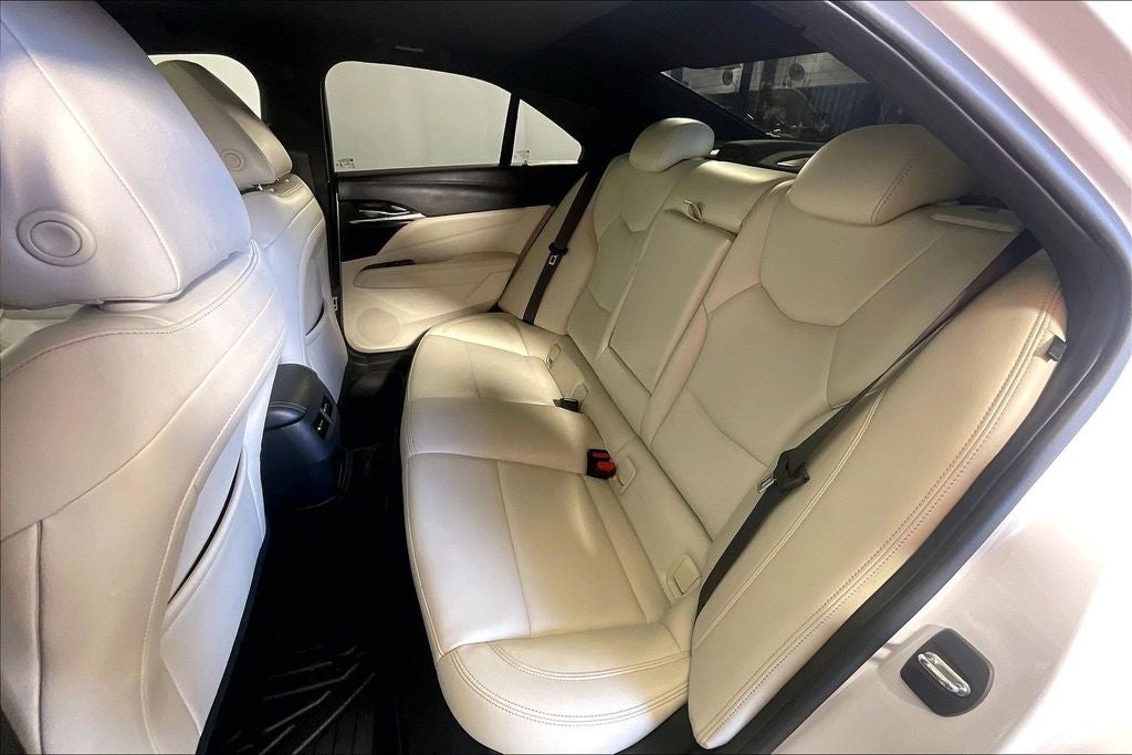 2023 Cadillac CT4 Luxury