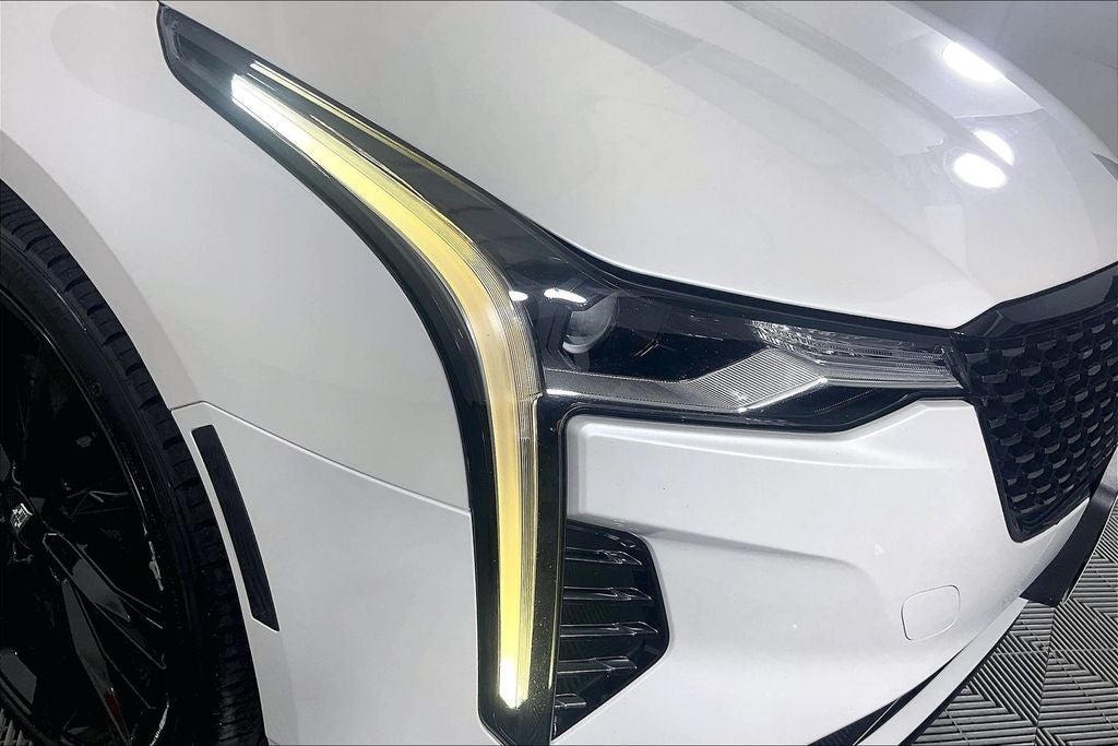 2023 Cadillac CT4 Luxury
