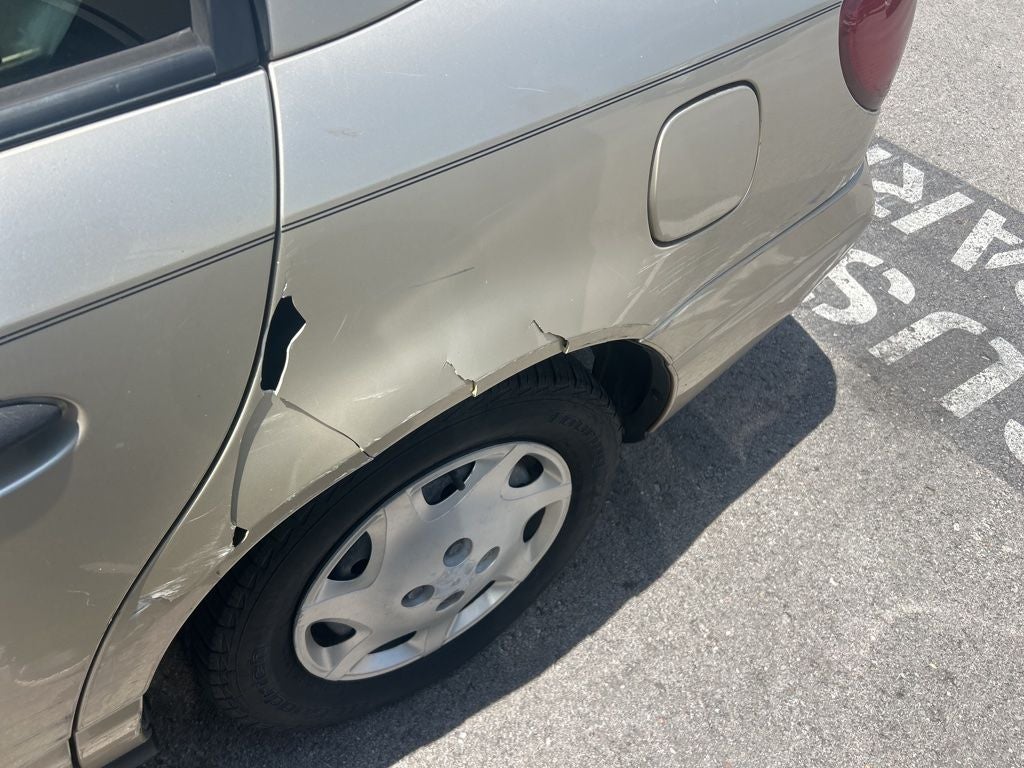 2002 Saturn SL1 Base