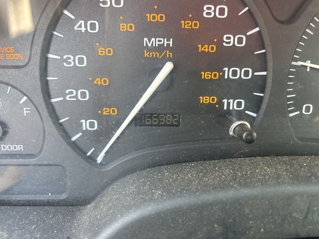 2002 Saturn SL1 Base