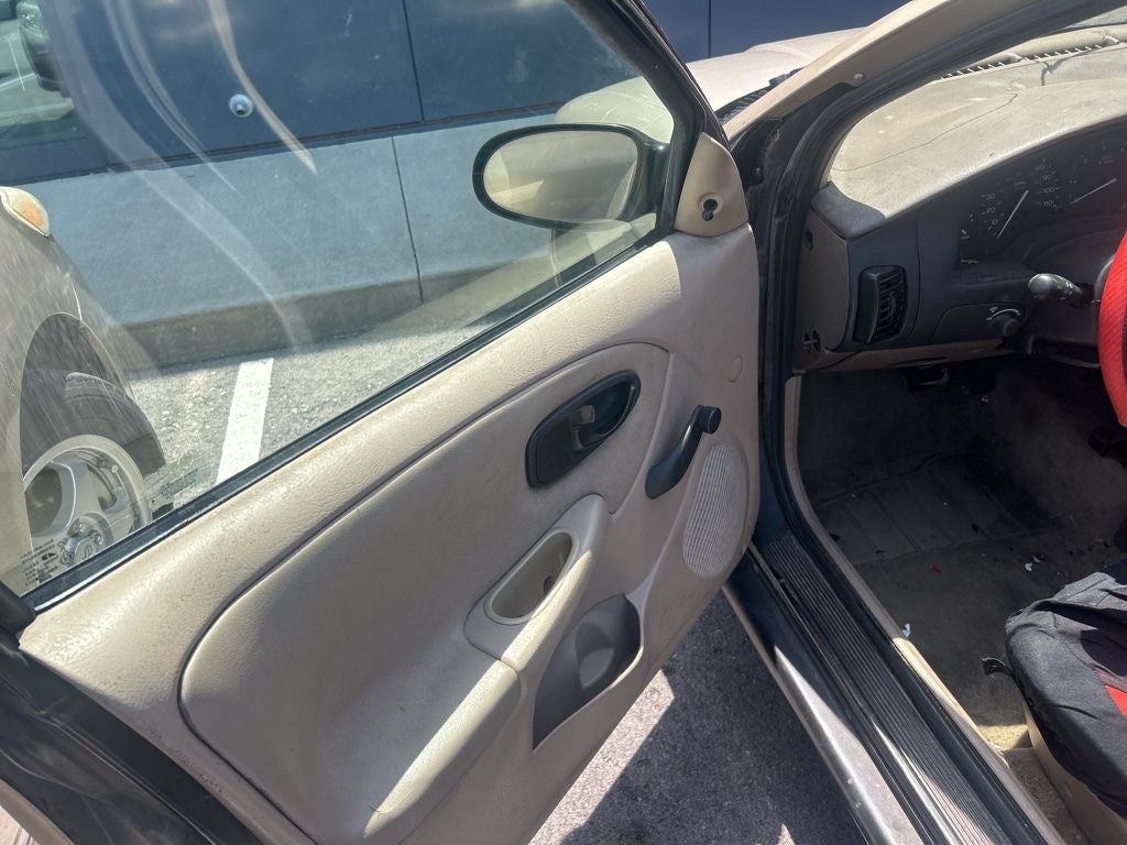2002 Saturn SL1 Base
