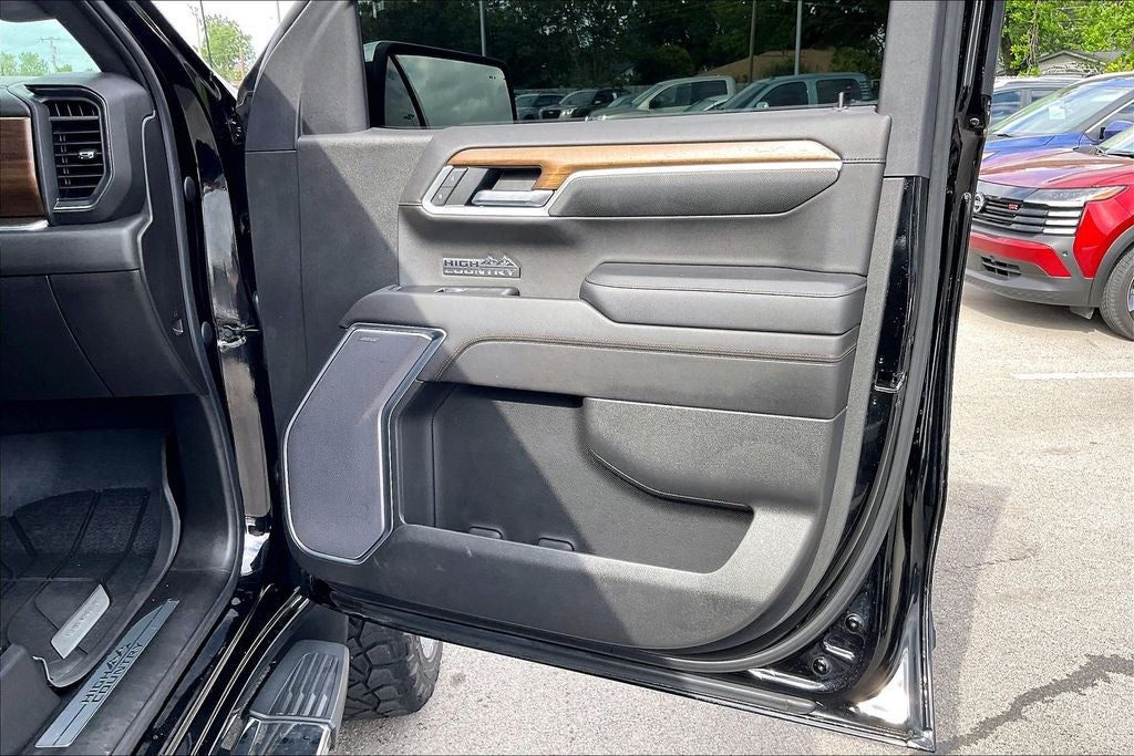 2022 Chevrolet Silverado 1500 High Country