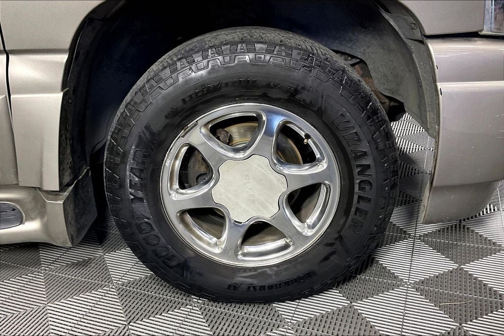 2003 GMC Yukon XL Denali