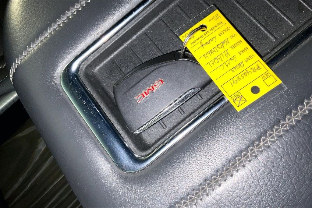 2023 GMC Yukon Denali