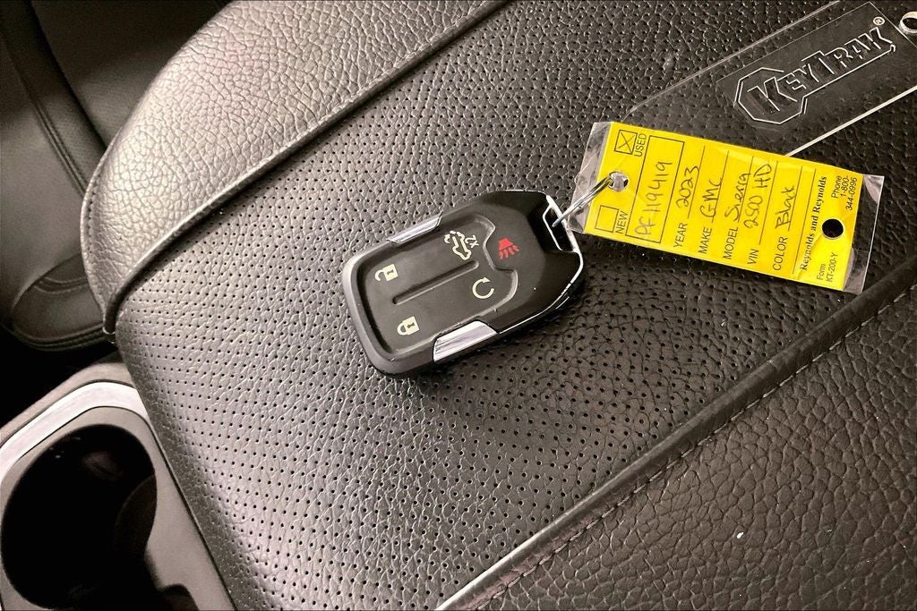 2023 GMC Sierra 2500HD Denali