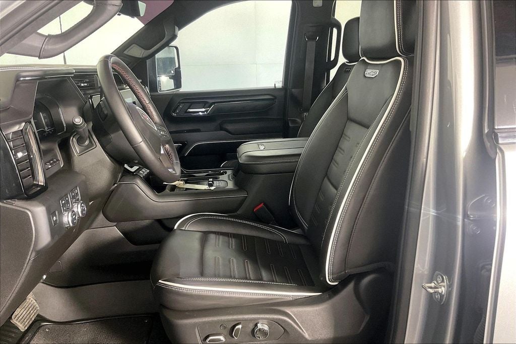 2025 GMC Sierra 2500HD AT4X