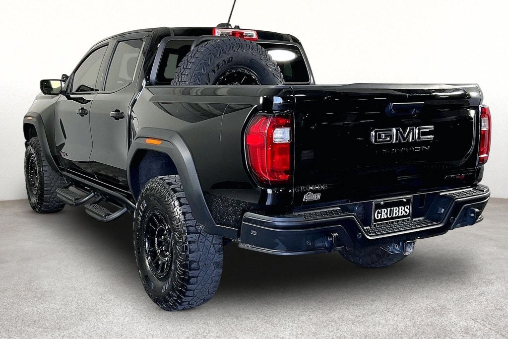 2025 GMC Canyon AT4