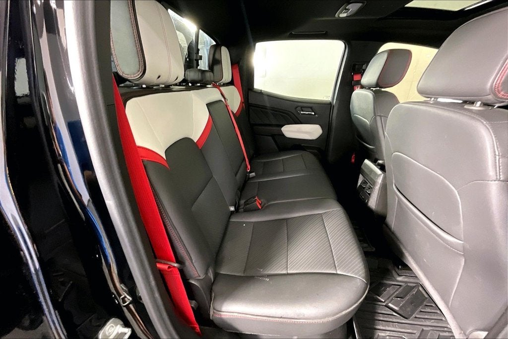2025 GMC Canyon AT4