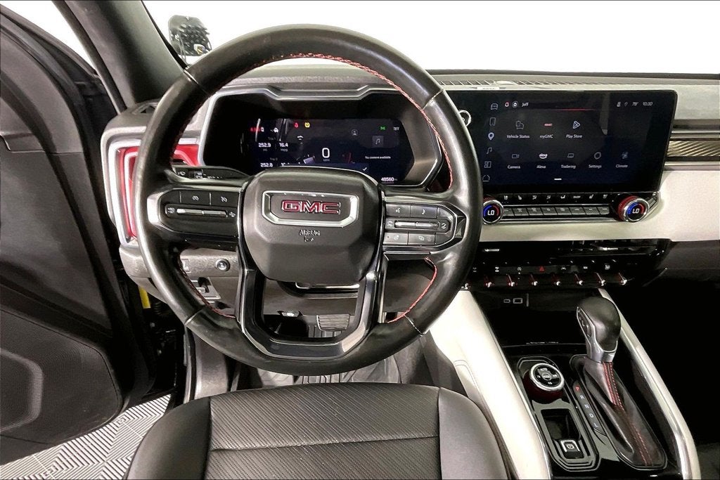 2025 GMC Canyon AT4